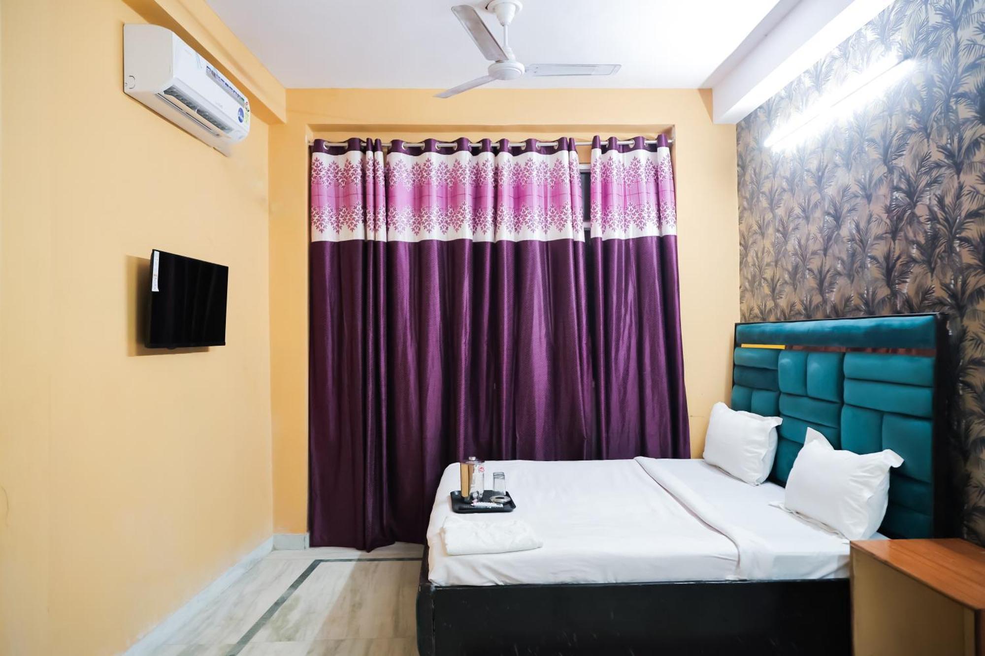 Mannat Stay Hotel - Laxmi Nagar Нью-Делі Екстер'єр фото